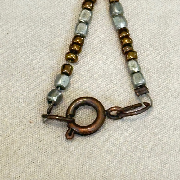 Red Jasper Stone Chip Necklace w/Multicolored Seed Beads Spring Ring Clasp - Picture 7 of 16